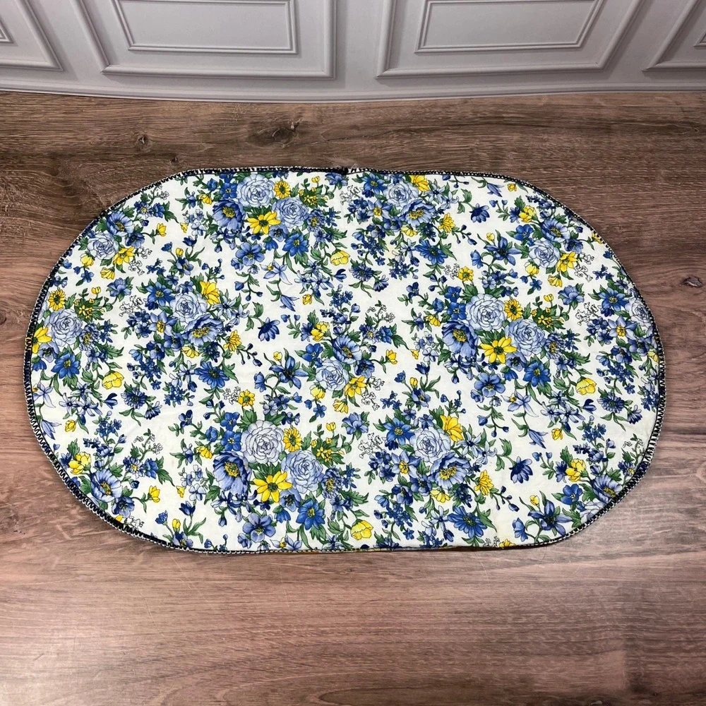 Handmade Placemats Yellow Blue Reversible Floral‎ Iris Oval Quilted Set of 2